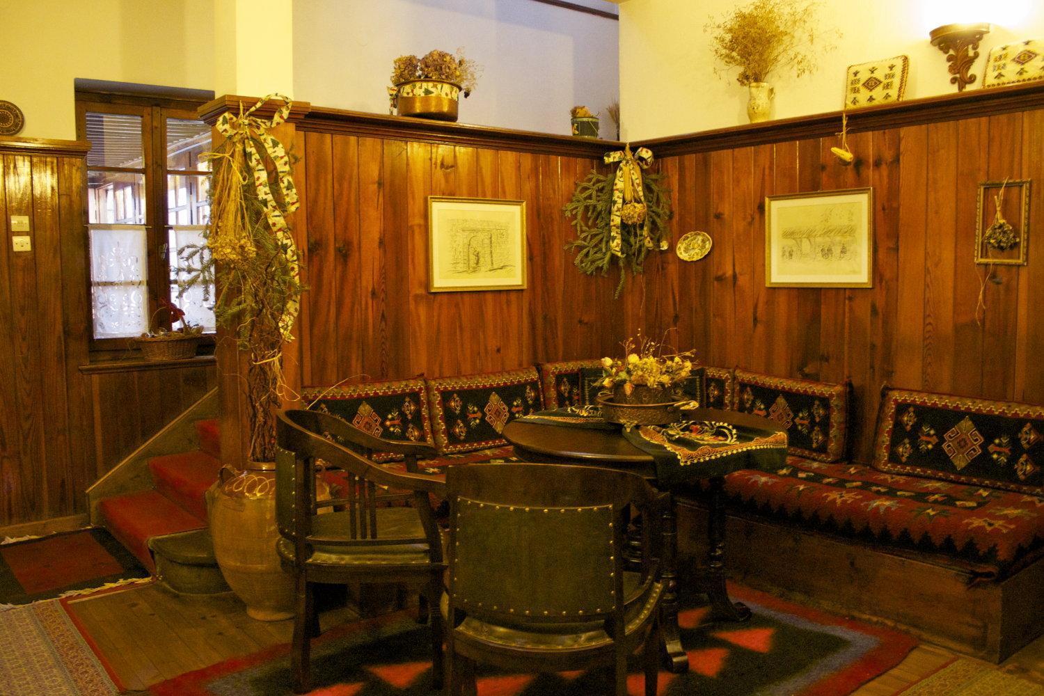 Hotel Galaxias Metsovo Buitenkant foto