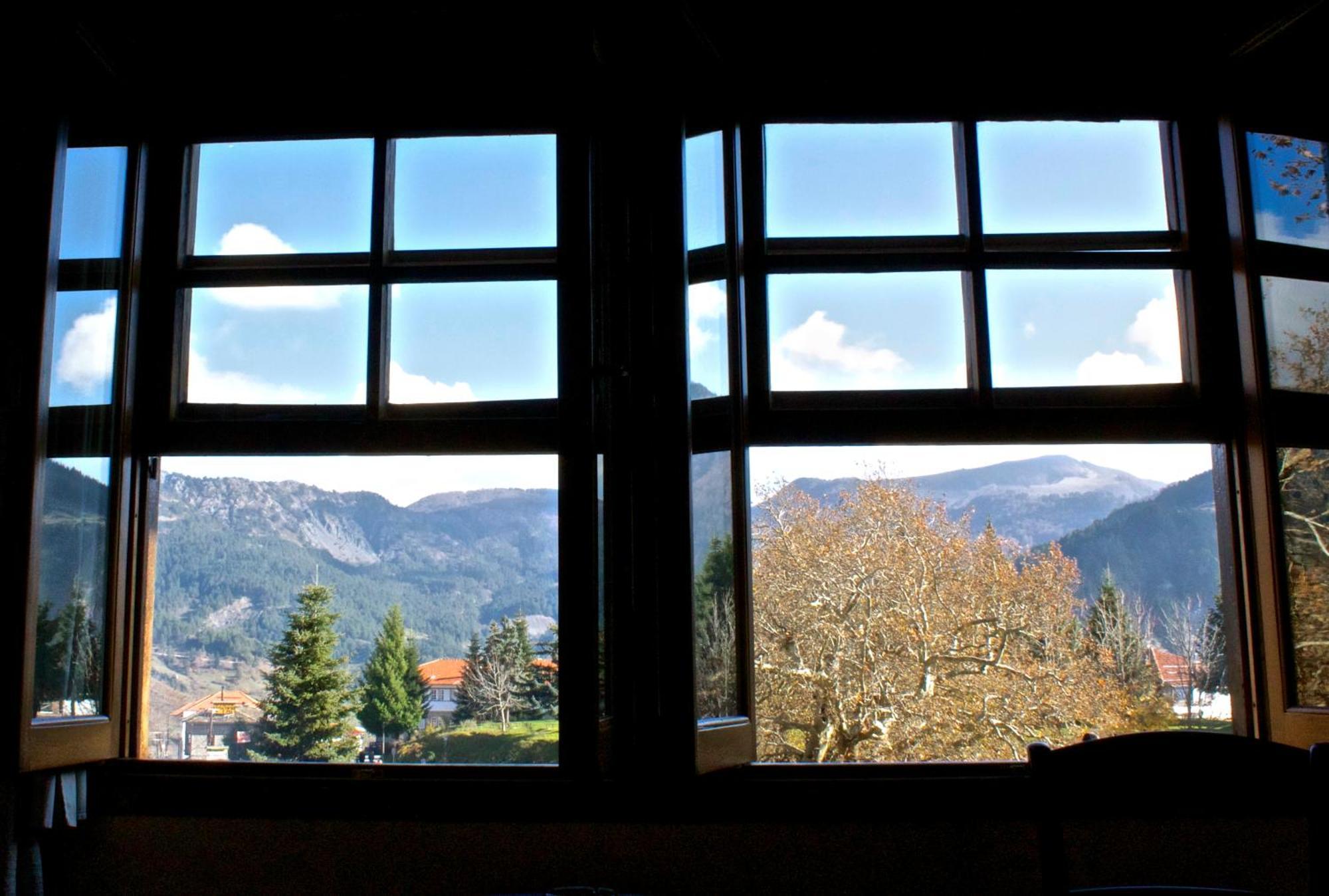 Hotel Galaxias Metsovo Buitenkant foto